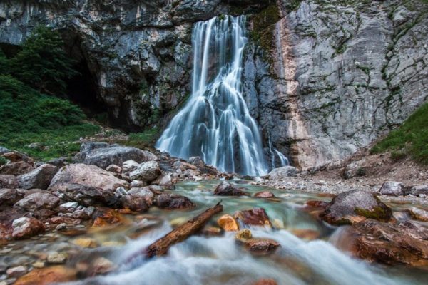 Шакуранский водопад в Сухуми